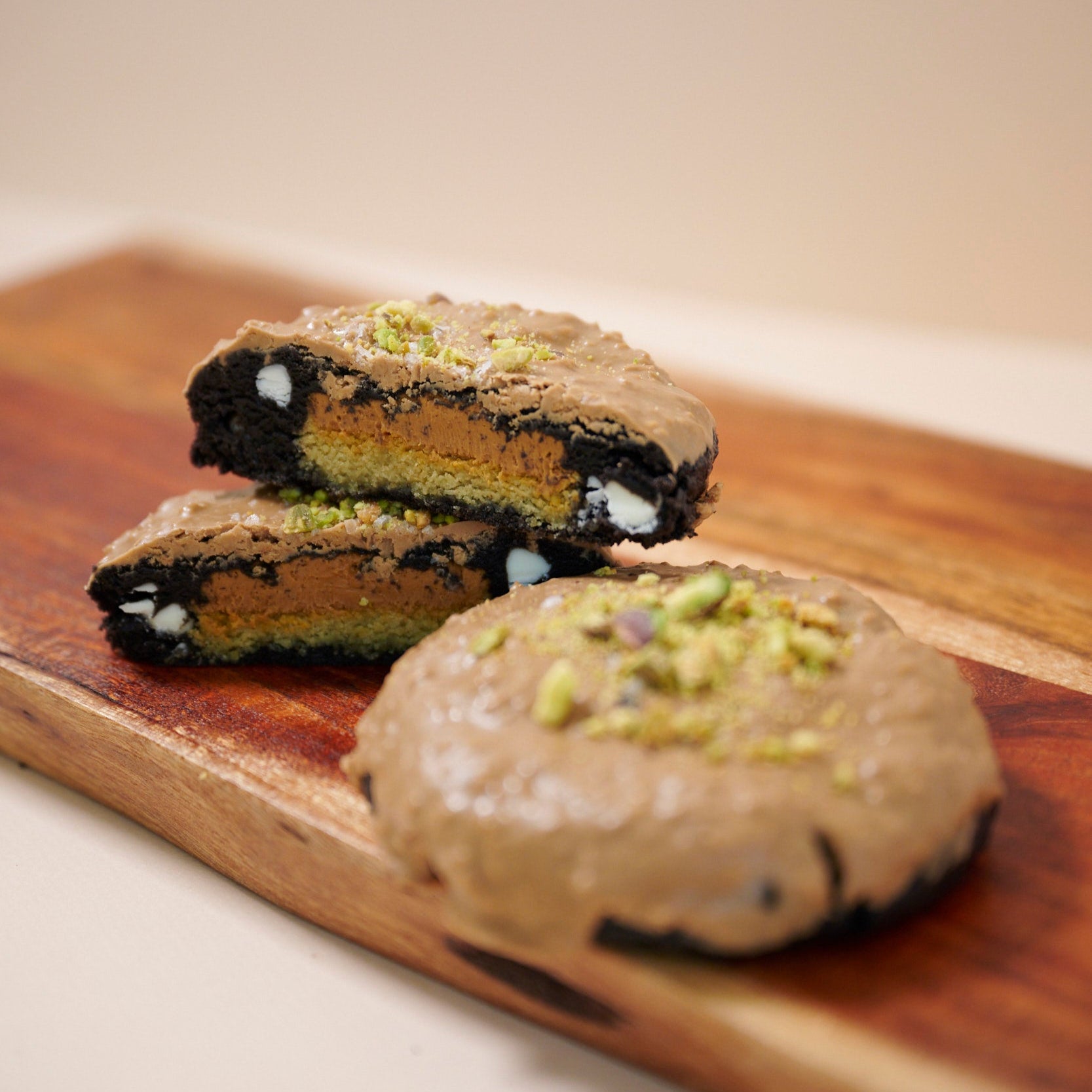 Dubai Chocolate Cookie - Salted Caramel Flavor